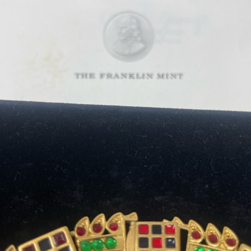 Franklin Mint Gold and Green Necklace with Red Accents - Picture 3 of 12